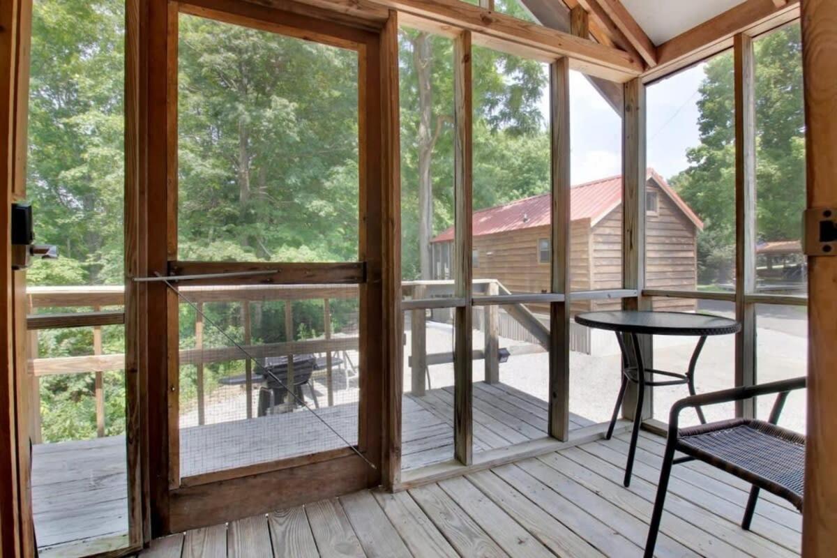 Charming Log Cabin In 布卢明顿 外观 照片