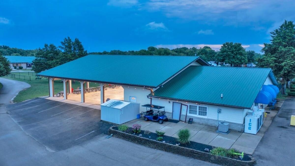Charming Log Cabin In 布卢明顿 外观 照片